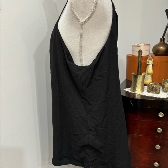 BANANA REPUBLIC BLACK CAMI - Picture 4 of 7